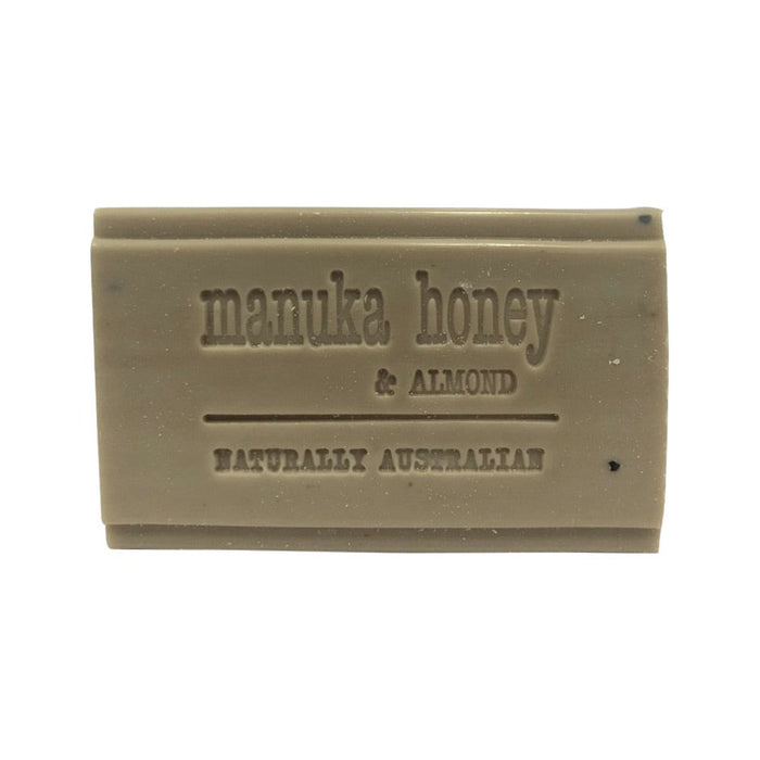 CLOVER FIELDS Superfood Botanical Manuka Honey & Almond Soap 150g 1x